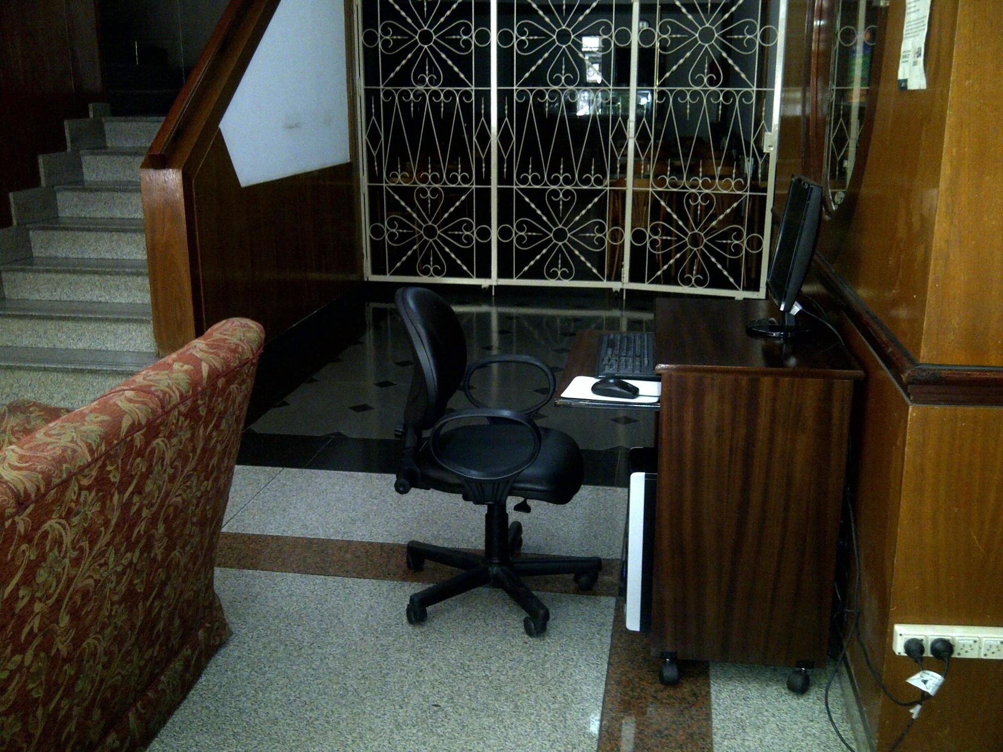 Hotel Chile Buenos Aires Extérieur photo