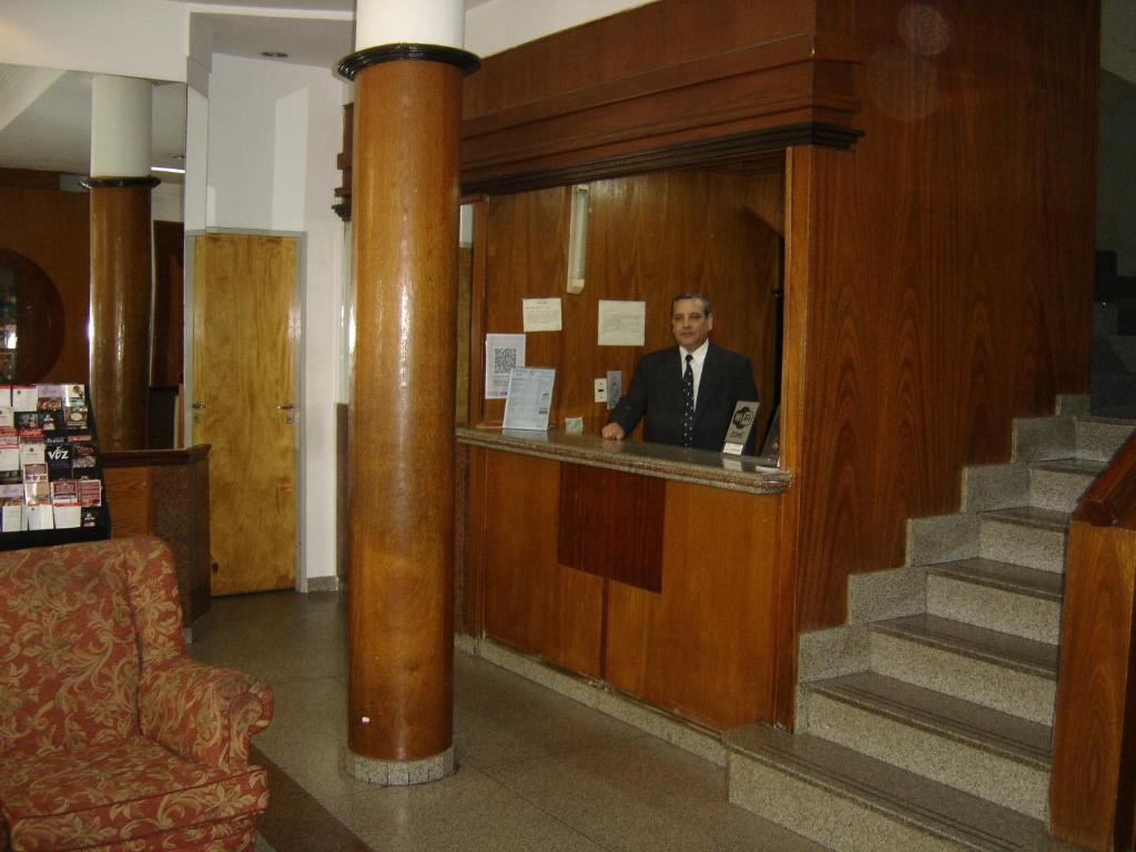 Hotel Chile Buenos Aires Extérieur photo